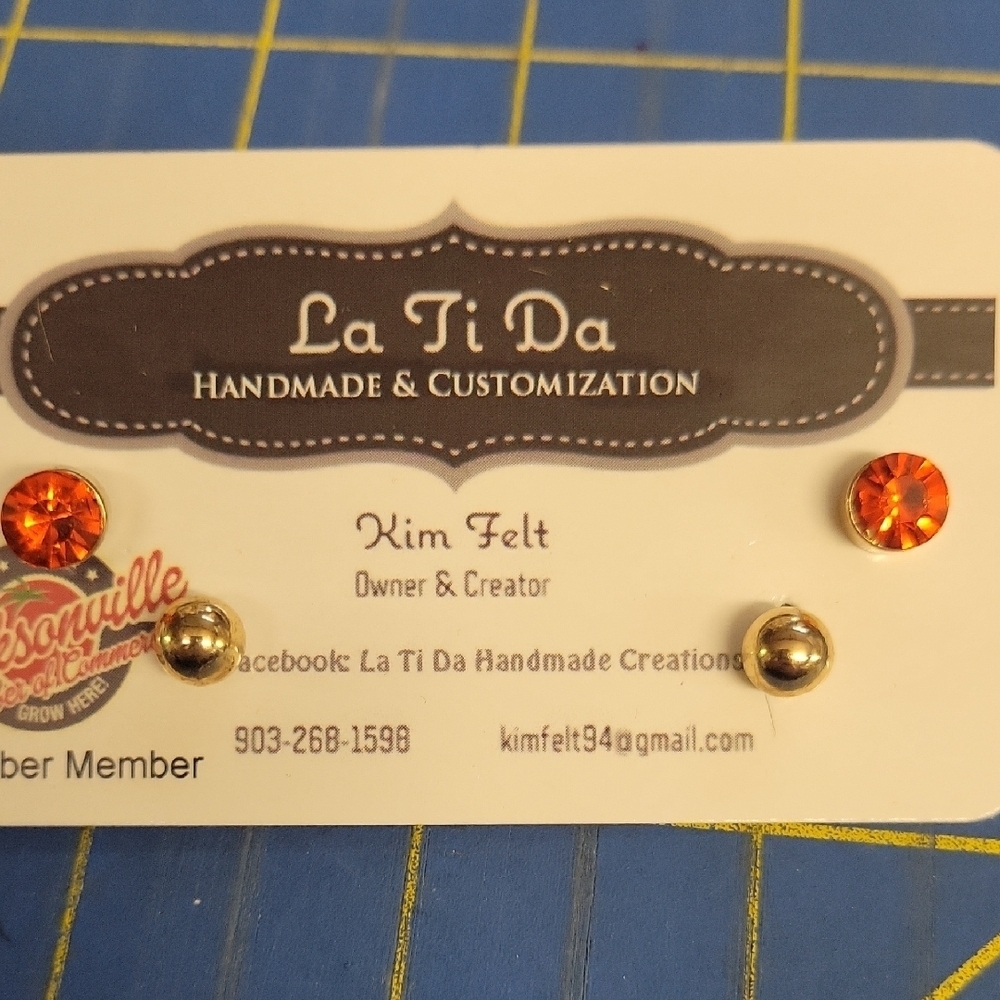 Reddish Orange zgem Gold Tone Ball Earrings Set of 2